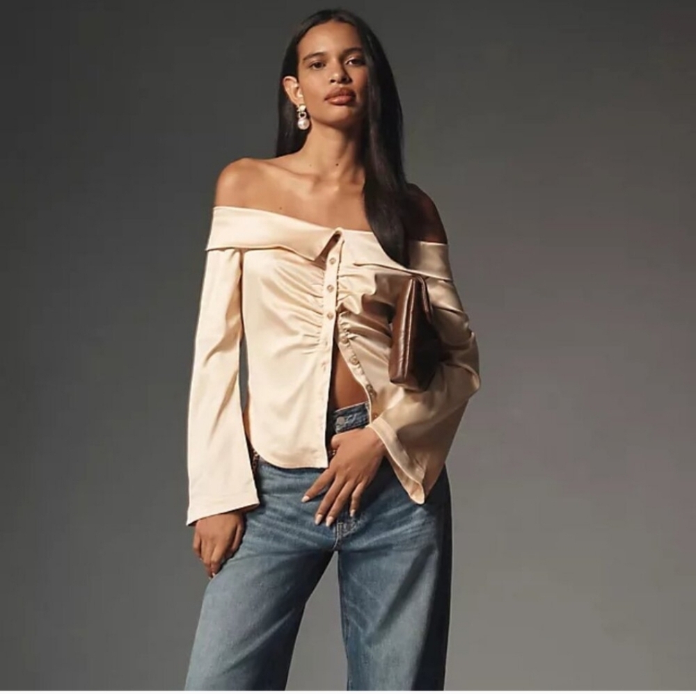 New Anthropologie Elegant Cream‎ Off-Shoulder Collared Silky Shirt